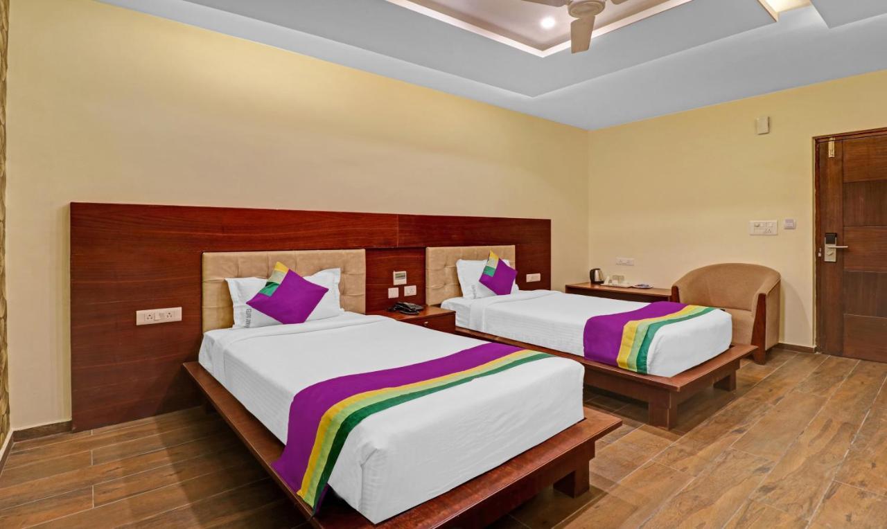 Treebo Premium Runway Suites, Marathahalli Bangalore Exteriör bild